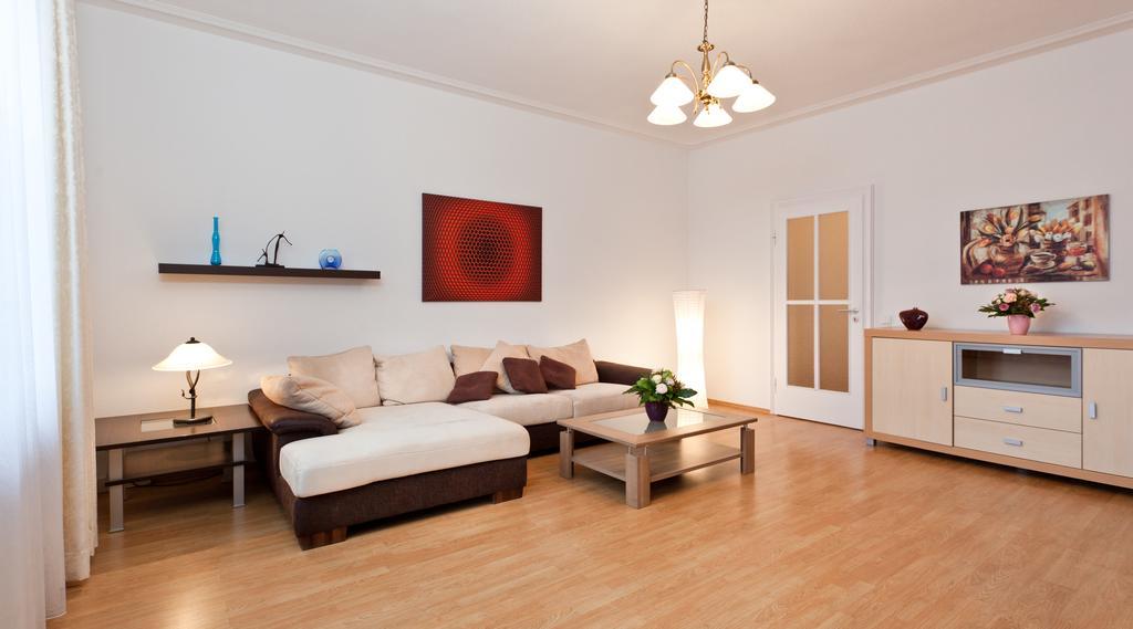 Apartments Am Altmarkt By Aparts An Der Frauenkirche เดรสเดน ภายนอก รูปภาพ